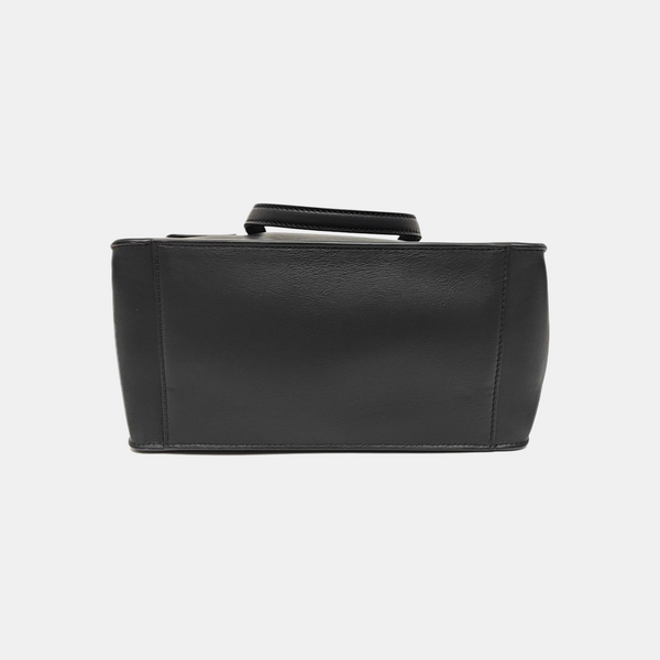 Flip Medium Calfskin Black