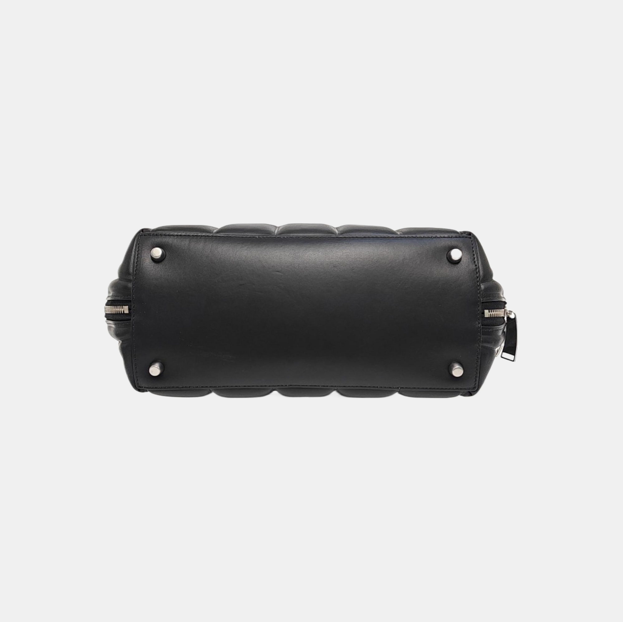 BV Swoop Medium Calfskin Black