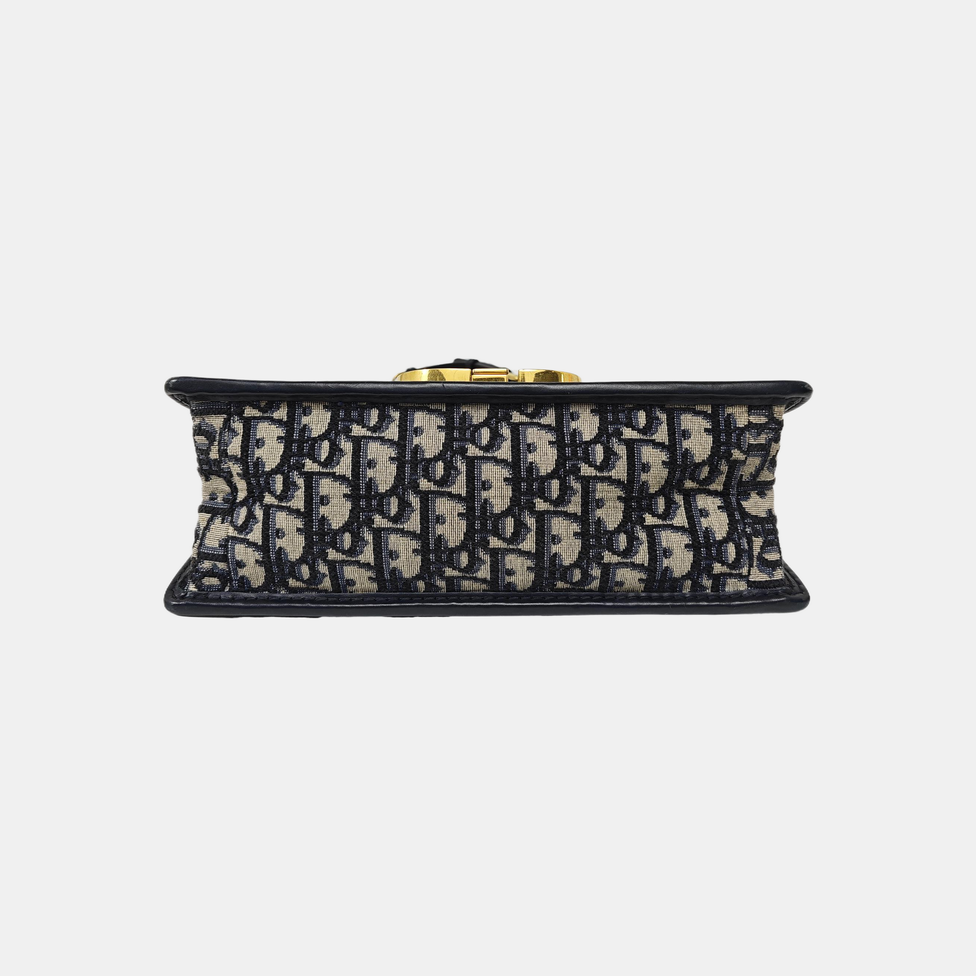 30 Montaigne Oblique Canvas Blue