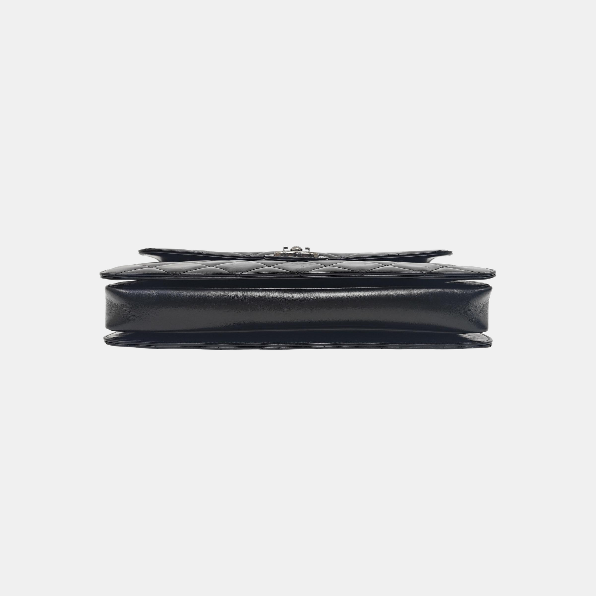 PREFECT EDGE Large Quilted Calfskin Black