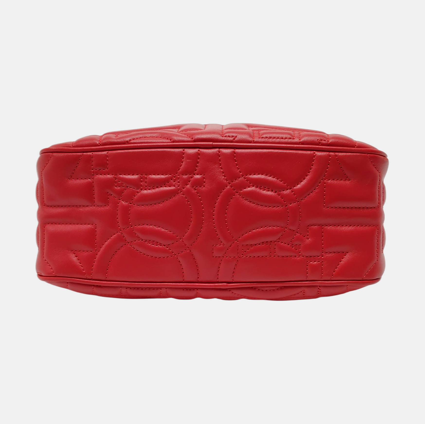 Authenticated pre-owned  Gancini Quilted Calfskin Red - Shoulder Bag at Looply