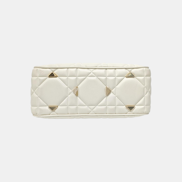 Lady 95.22 Medium Cannage Calfskin White