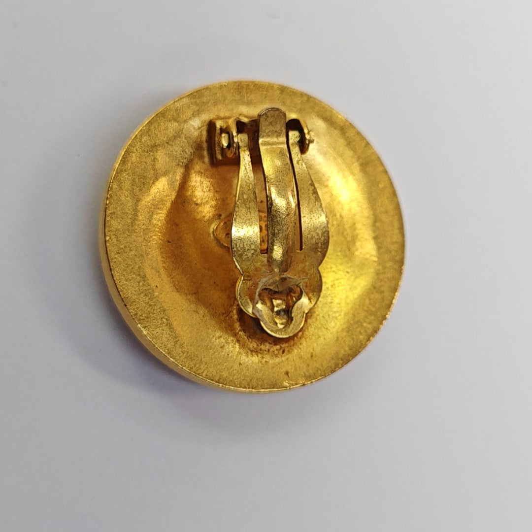 Vintage Metal Gold Clip On Earrings