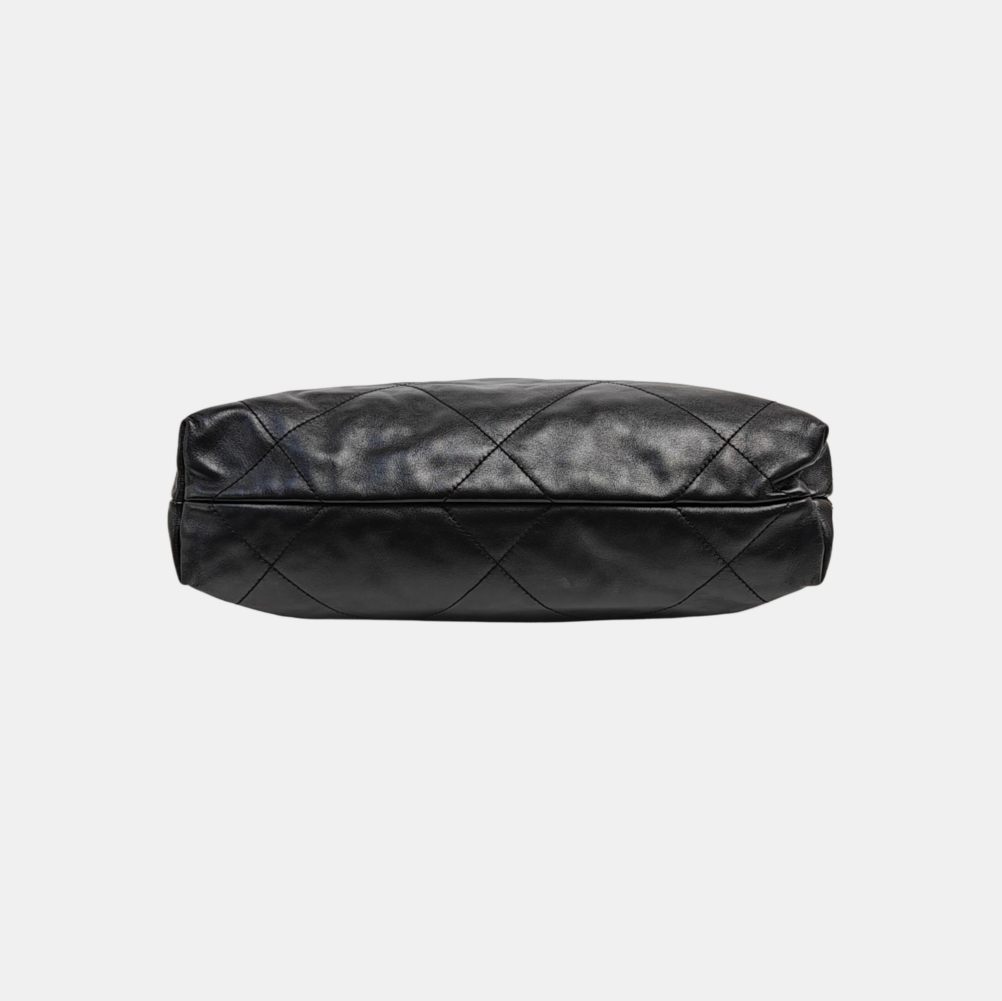 CHANEL 22 Small Quilted Calfskin Black