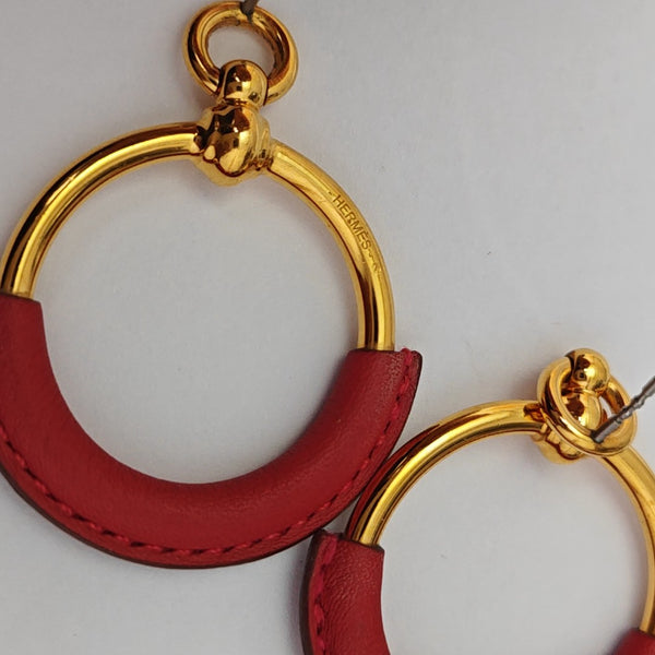 Loop Metal Gold Stud Earrings