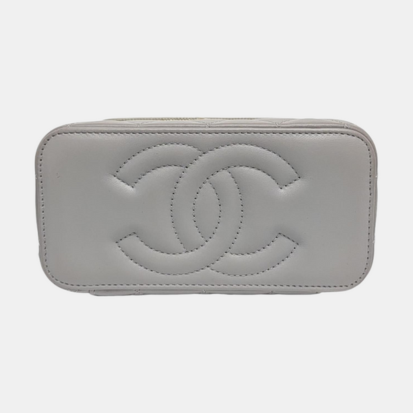 VANITY CASE Small Quilted Lambskin Gray