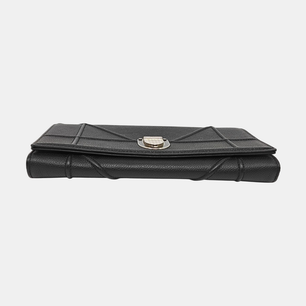 Authenticated pre-owned  Diorama Quilted Calfskin Black - Shoulder Bag at Looply
