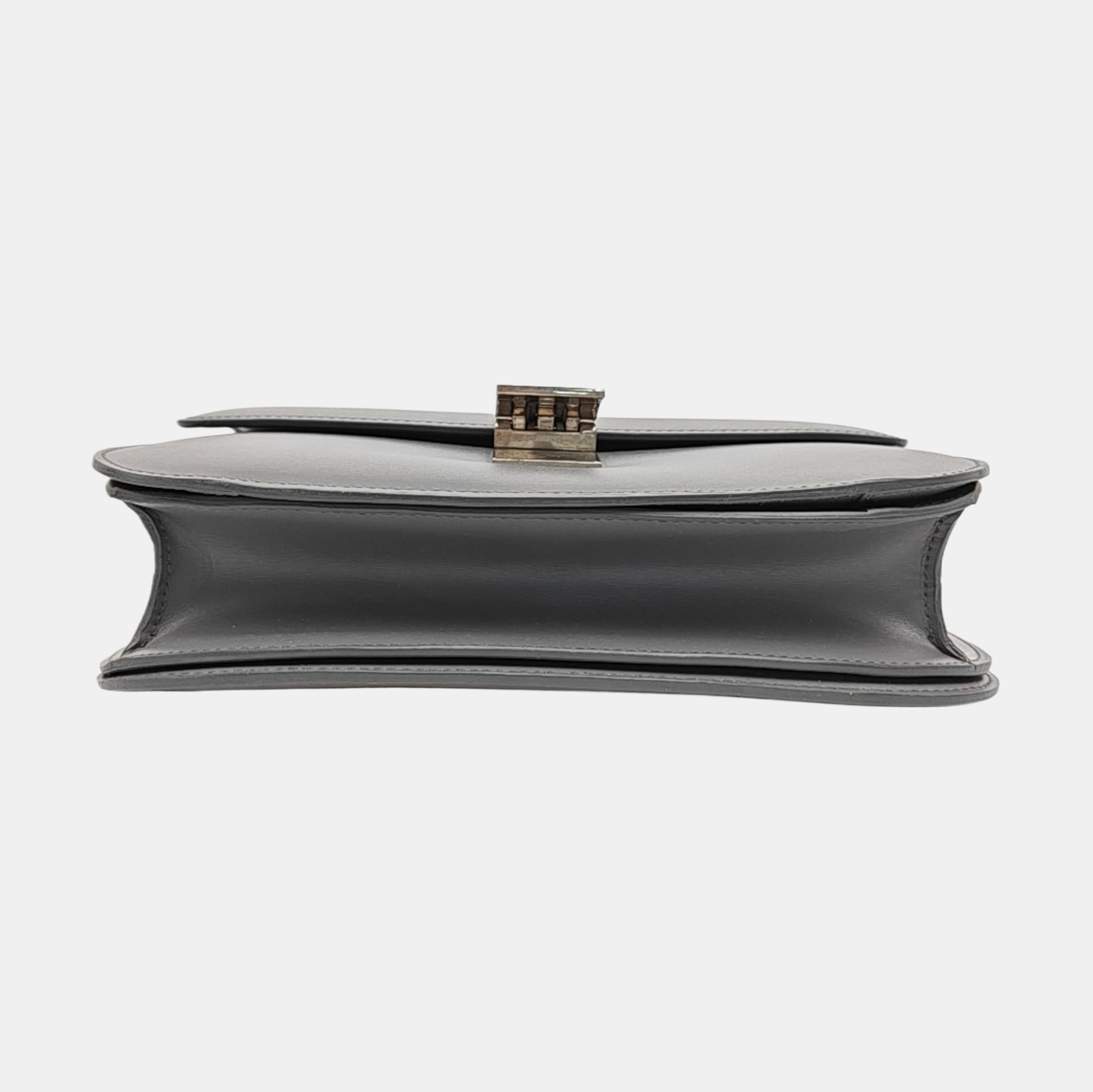 Authenticated pre-owned  CLASSIC BOX Medium Calfskin Gray - Shoulder Bag at Looply