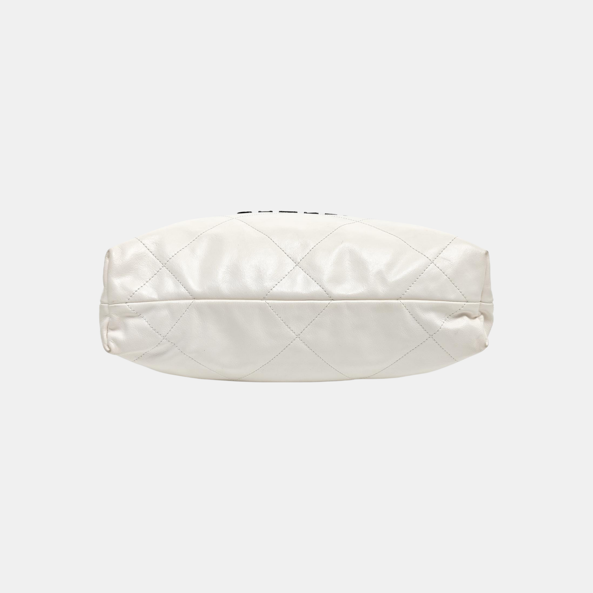 CHANEL 22 Small Quilted Calfskin White