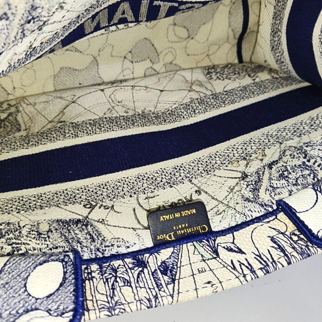 Authenticated pre-owned  Book Tote Medium Canvas Blue - Tote Bag at Looply