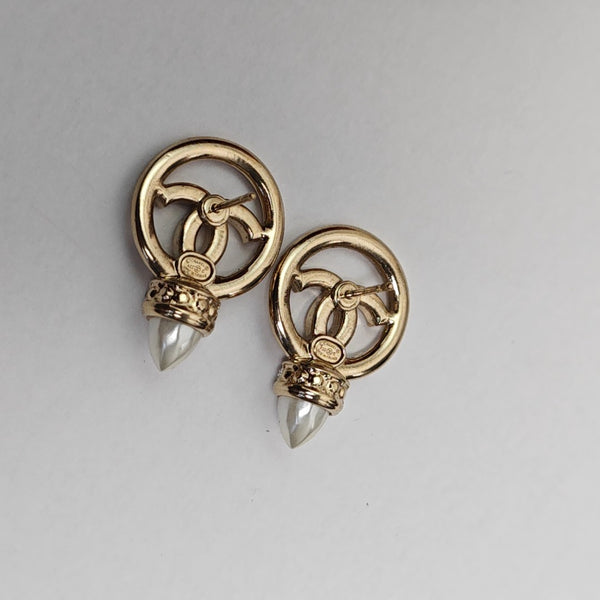 Metal Gold Stud Earrings