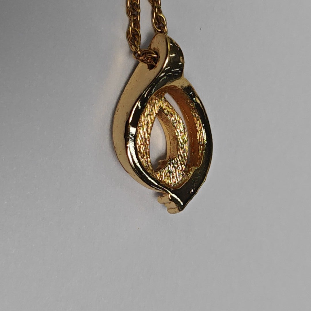 Twist Round Metal Gold Necklace