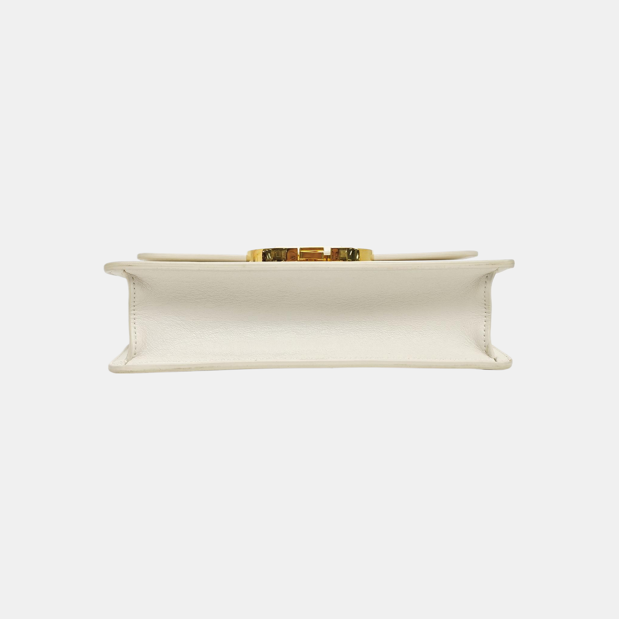Authenticated pre-owned  30 Montaigne Calfskin White - Crossbody Bag at Looply