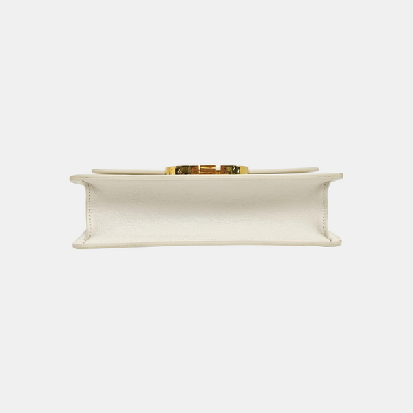 Authenticated pre-owned  30 Montaigne Calfskin White - Crossbody Bag at Looply