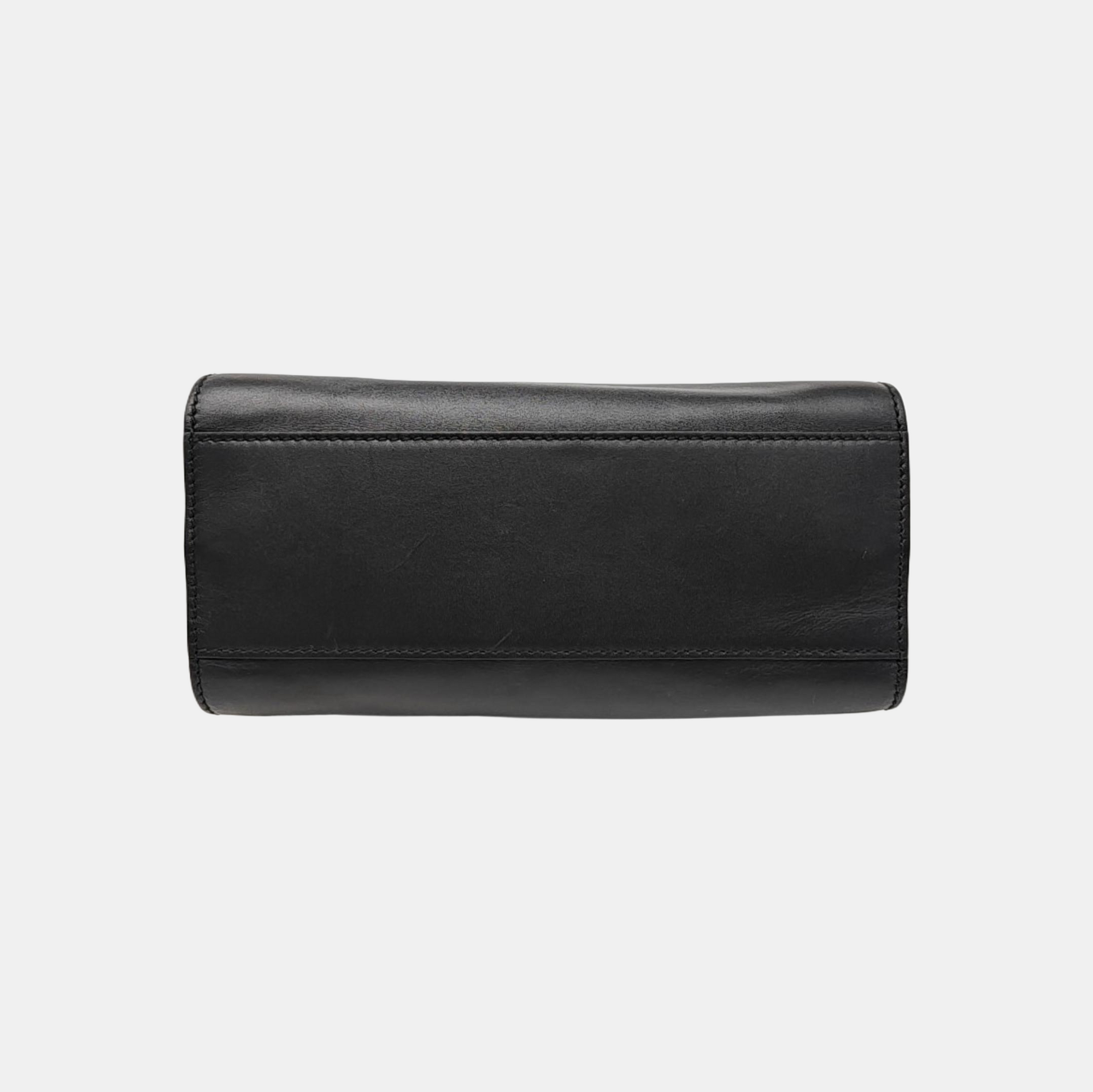 Nymphaea Calfskin Black
