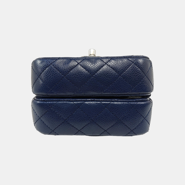 CLASSIC FLAP Quilted Grained Calfskin Blue