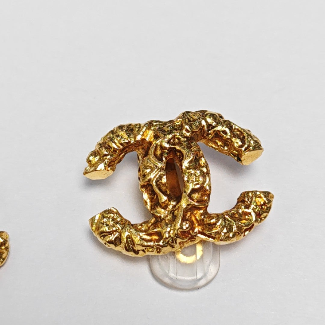 Metal Gold Clip On Earrings