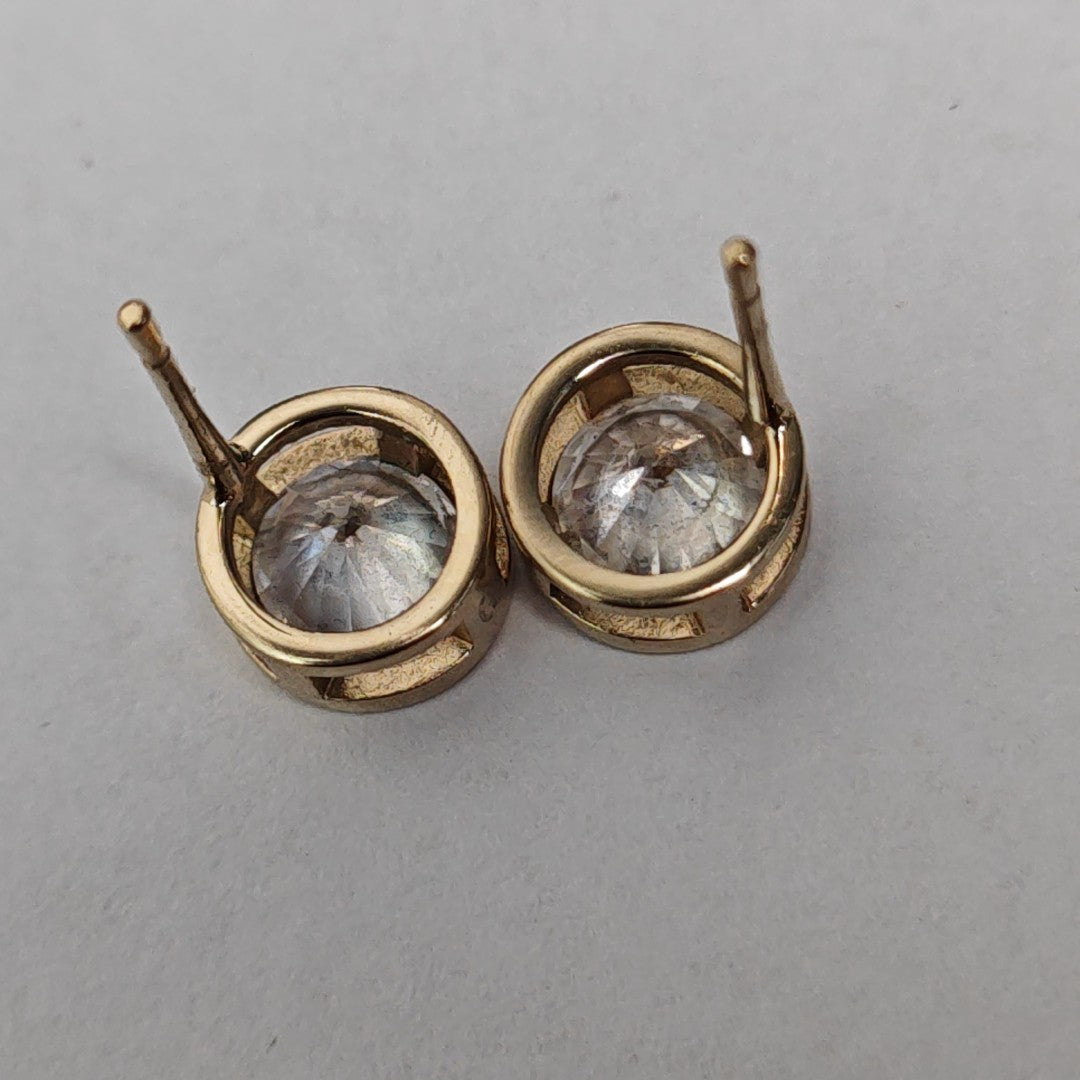 Metal Gold Stud Earrings