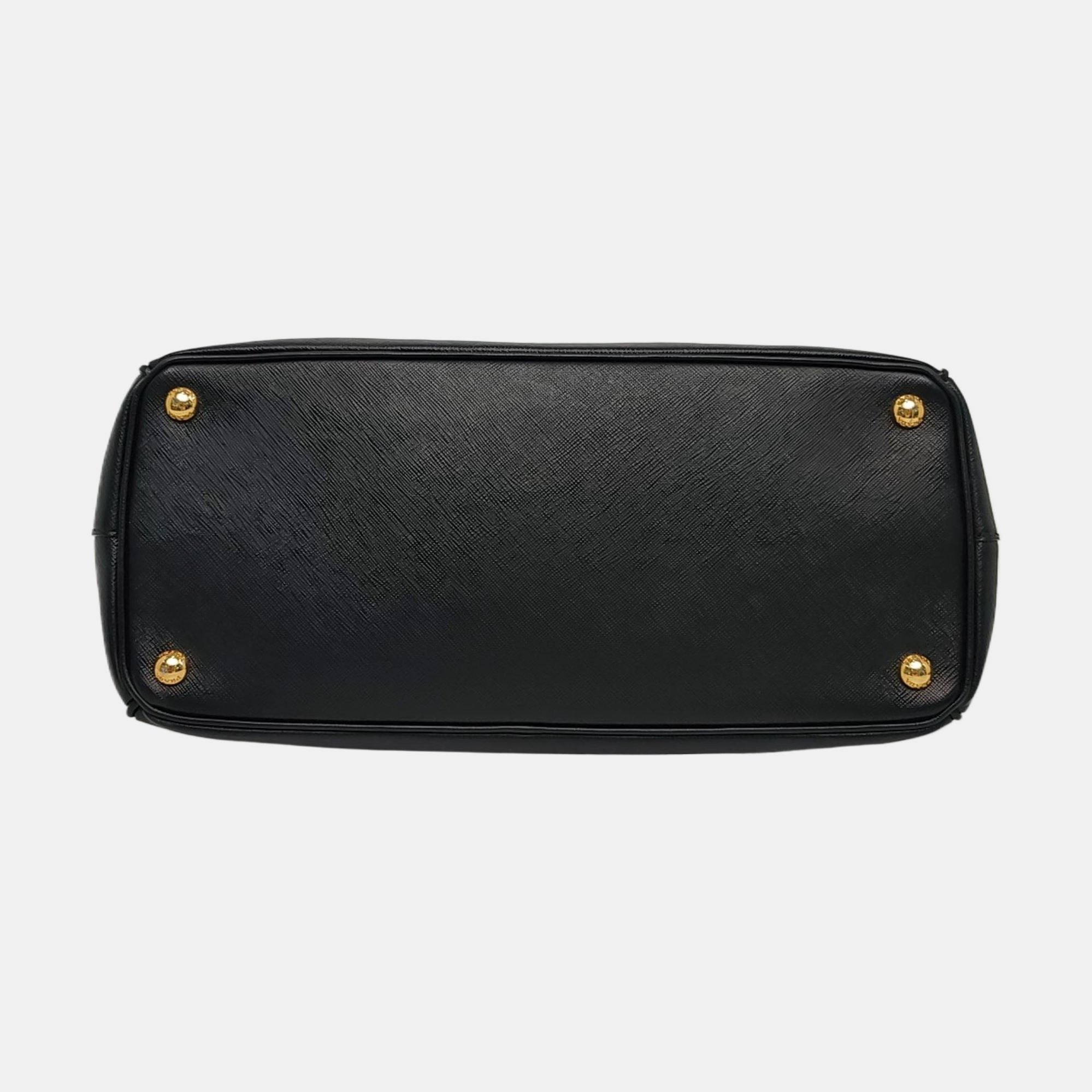 Authenticated pre-owned  Galleria Calfskin Black - Shoulder Bag at Looply