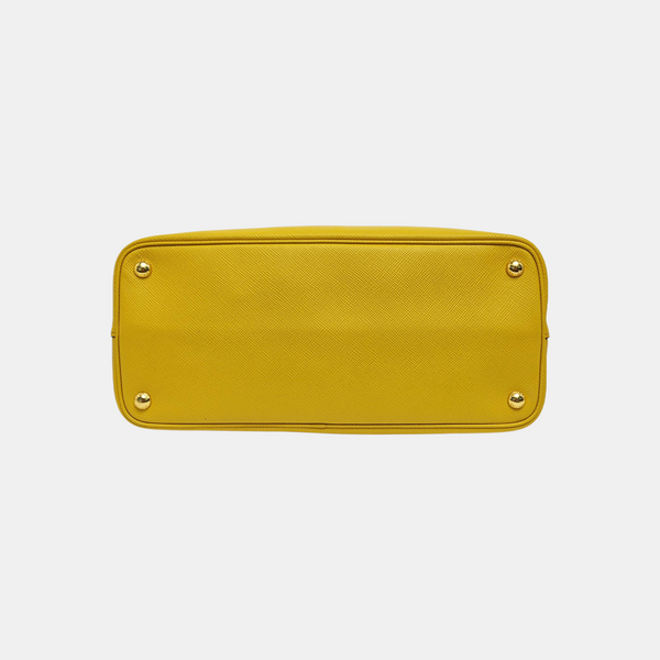 Doble Saffiano Mediano Piel de Becerro Amarillo