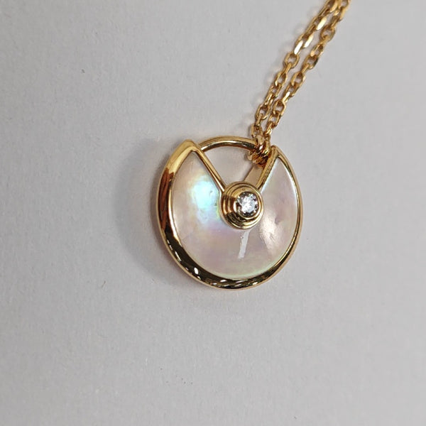 AMULETTE DE CARTIER 18k Gold Necklace