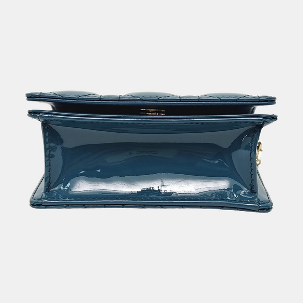 Authenticated pre-owned  Lady Dior Nano Cannage Patent Leather Green - Shoulder Bag at Looply