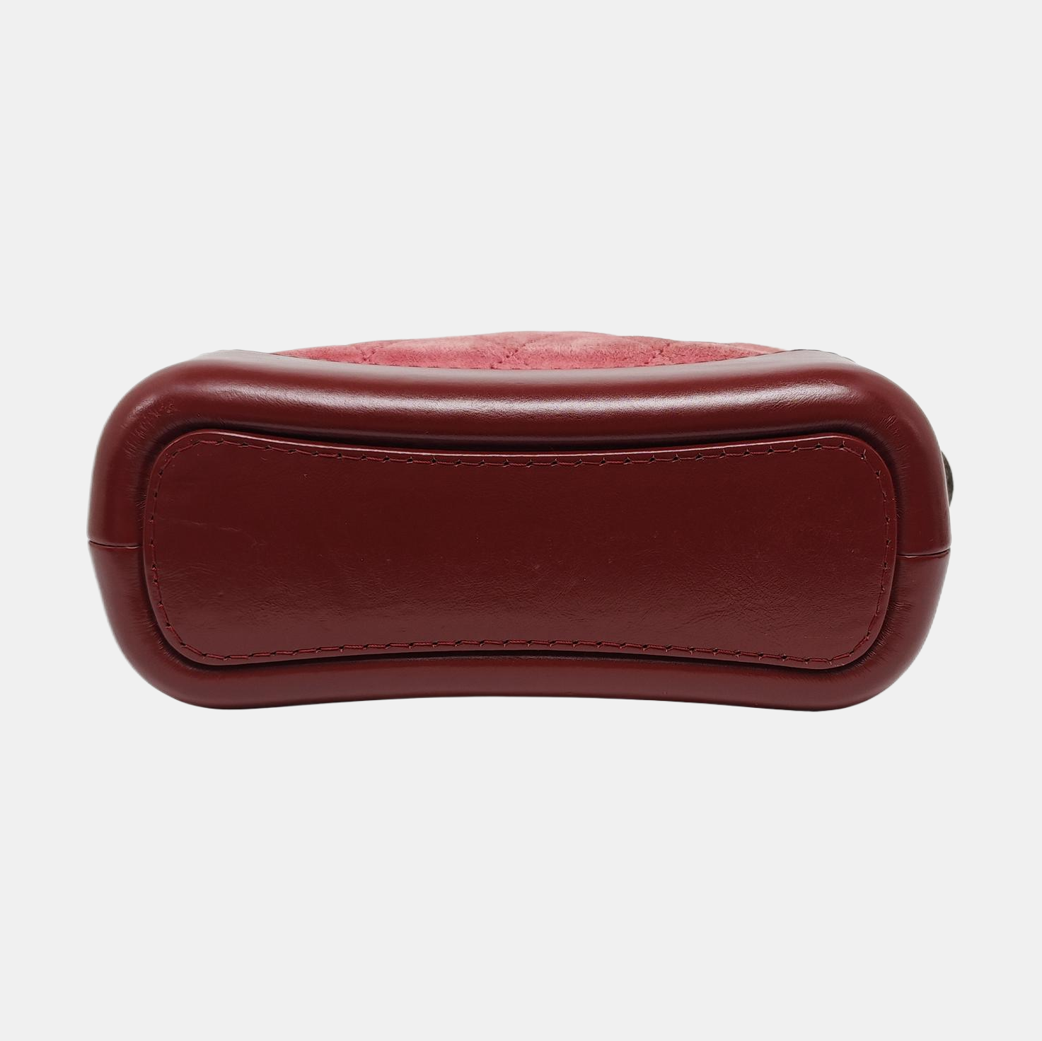 Authenticated pre-owned  GABRIELLE Small Quilted Suede Red - Shoulder Bag at Looply