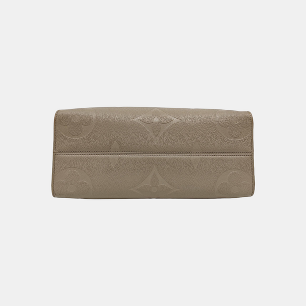 ONTHEGO MM Monogram Calfskin Grey
