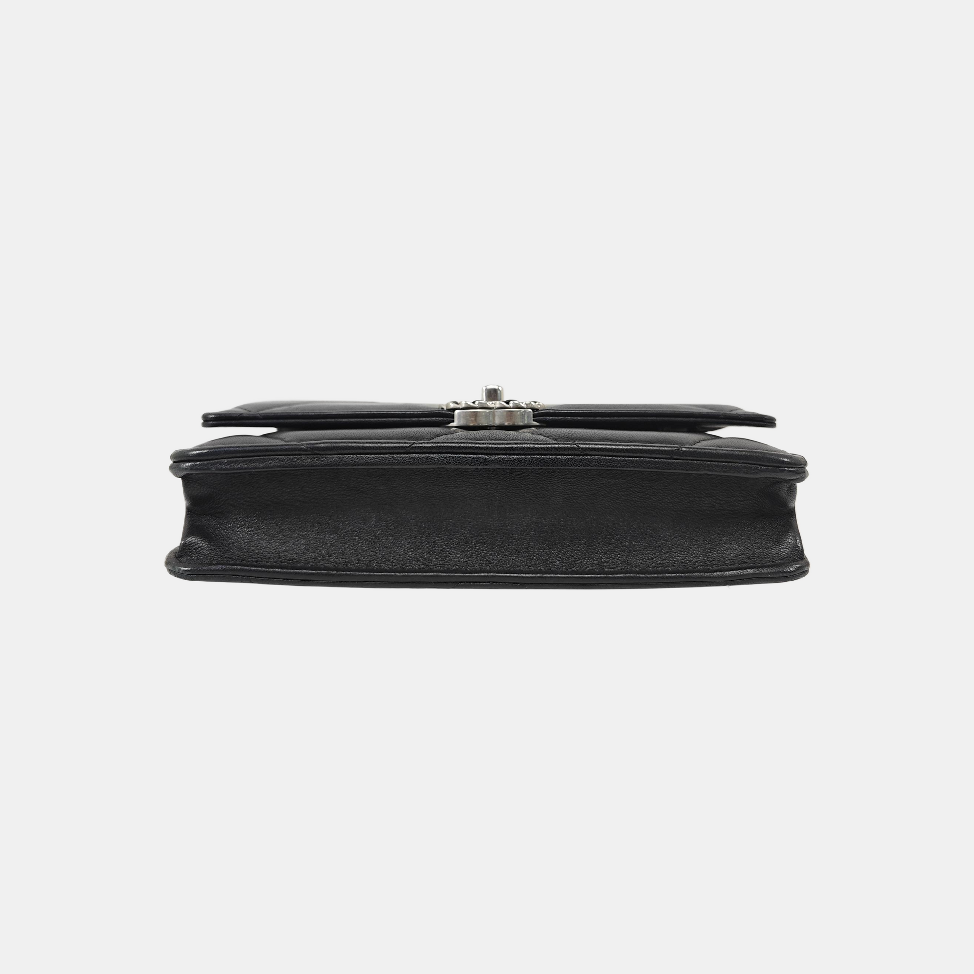 CHANEL 19 Quilted Lambskin Black