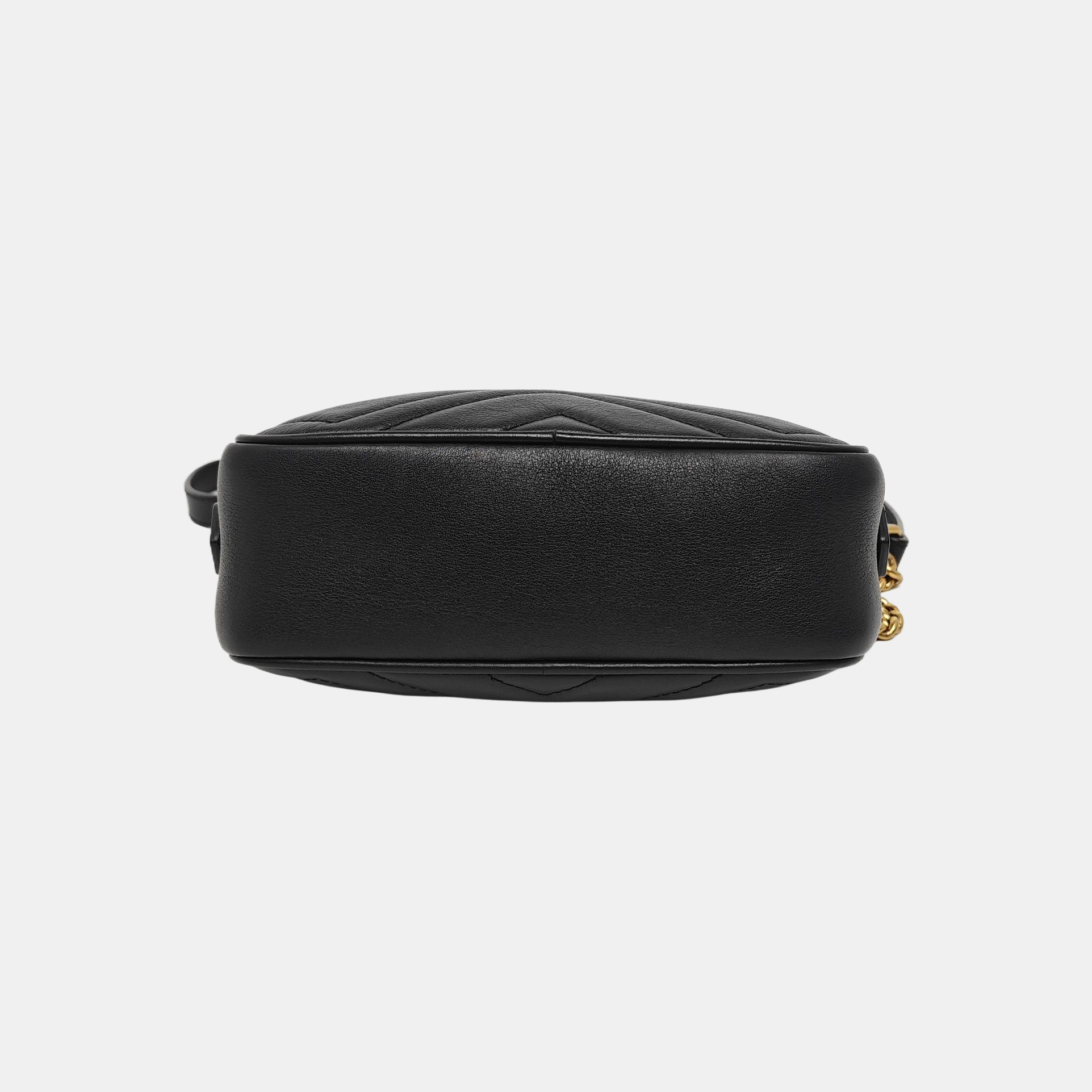 Authenticated pre-owned  GG Marmont Mini Quilted Calfskin Black - Shoulder Bag at Looply