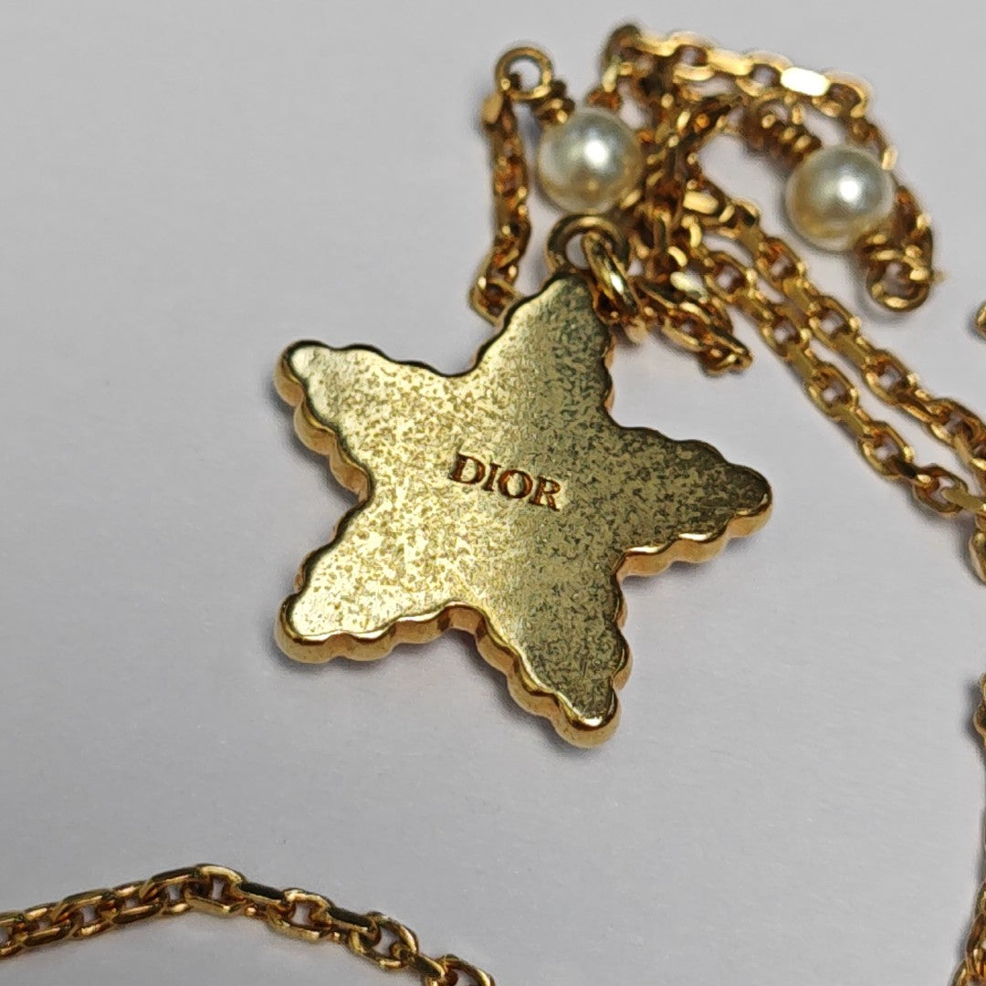 Faux Pearl Gold Necklace