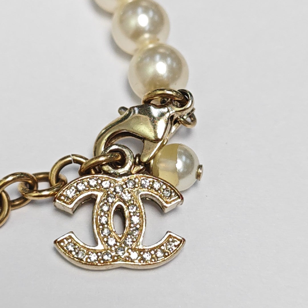 Faux Pearl White Bracelet
