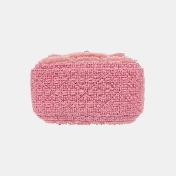 CLASSIC FLAP Mini Quilted Sheepskin Red