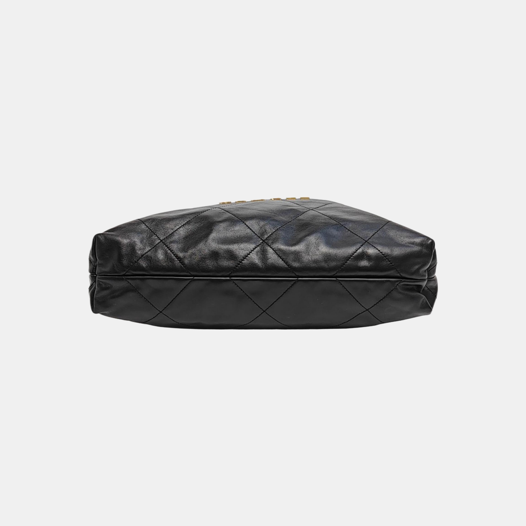 CHANEL 22 Medium Quilted Calfskin Black
