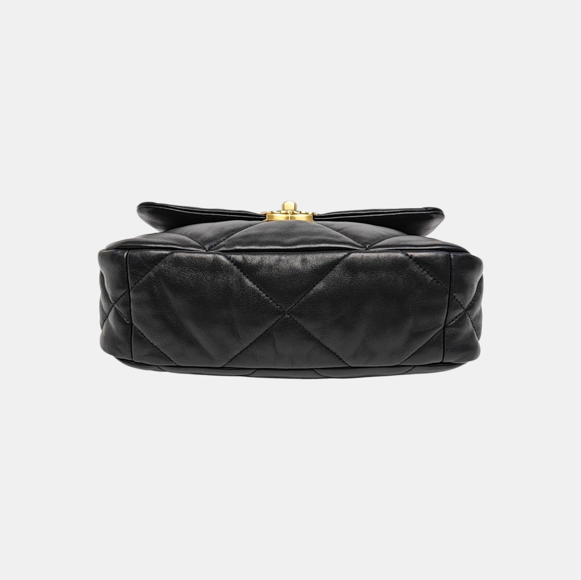 CHANEL 19 Small Quilted Lambskin Black