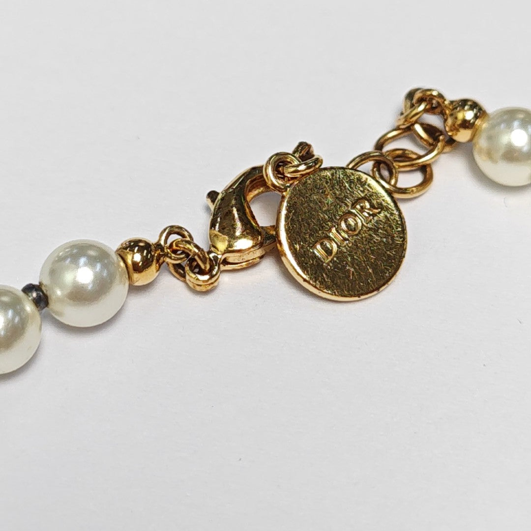 30 Montaigne Faux Pearl White Bracelet