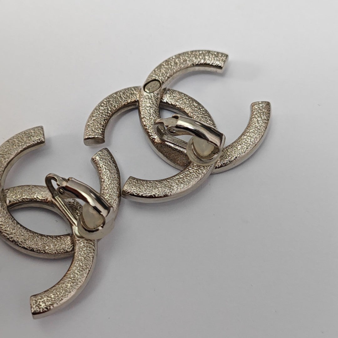 Metal Silver Clip On Earrings