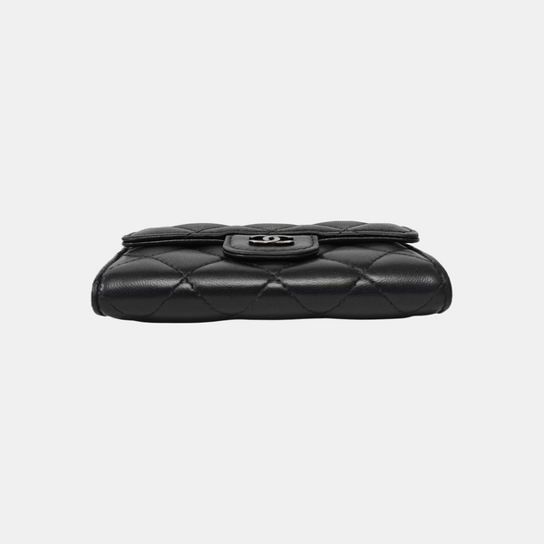 CLASSIC FLAP Quilted Lambskin Black Card Holder
