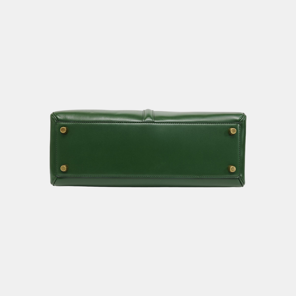 16 Medium Calfskin Green