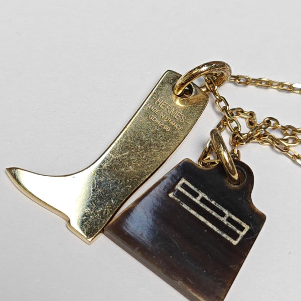 Amulette Maroquinier Metal Gold Necklace