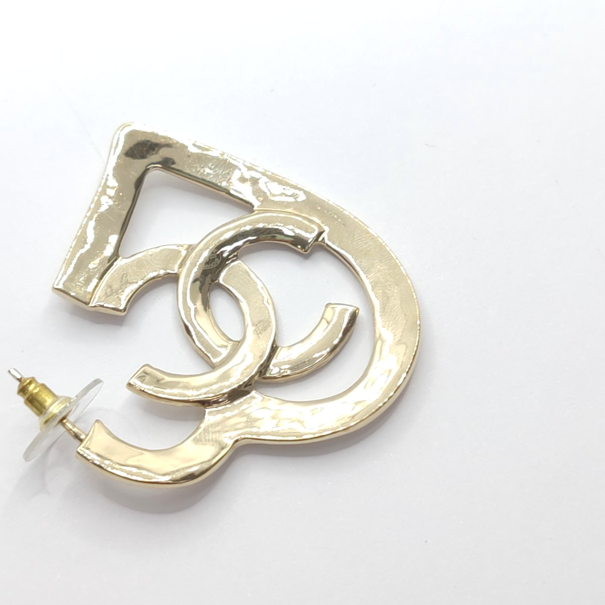 Metal Gold Earrings