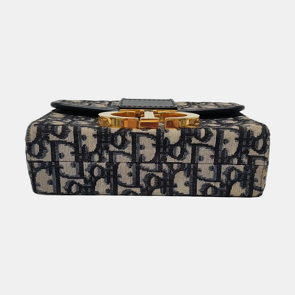 Authenticated pre-owned  30 Montaigne Oblique Canvas Blue - Shoulder Bag at Looply