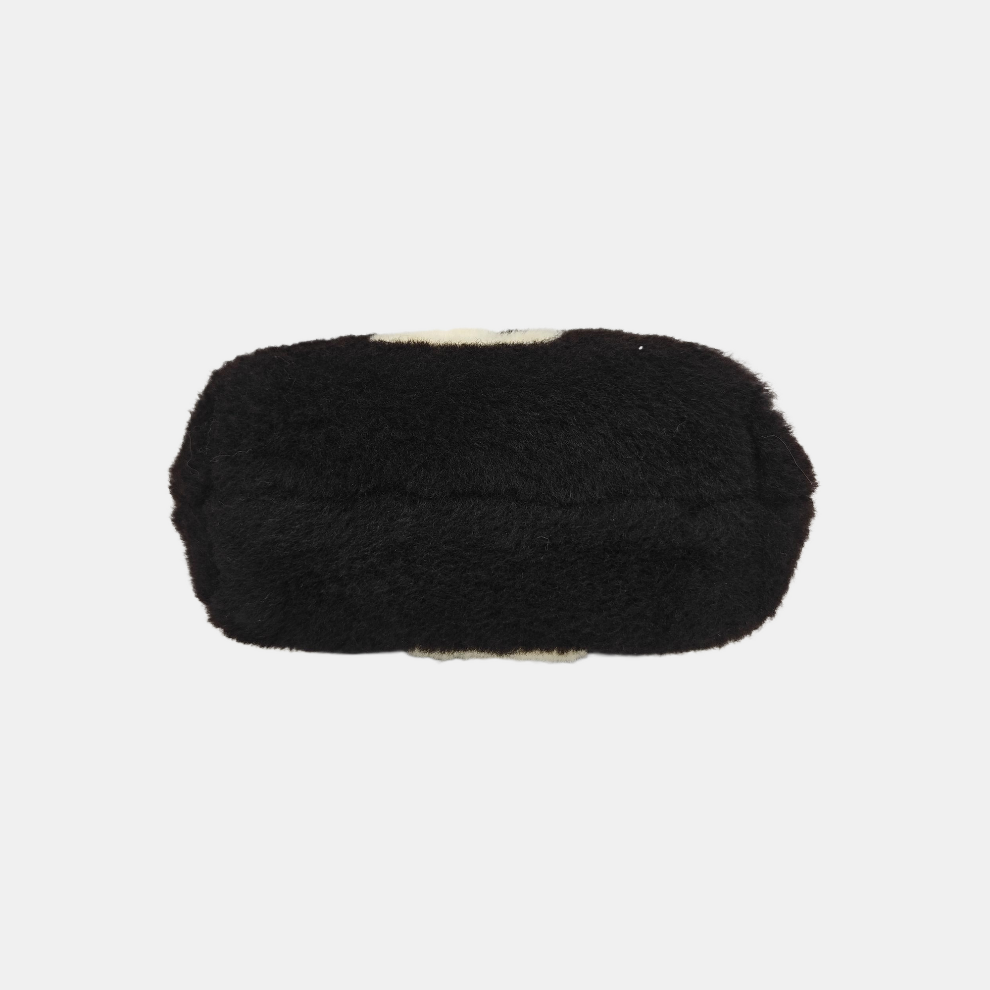HILLS Monogram Sheepskin Black