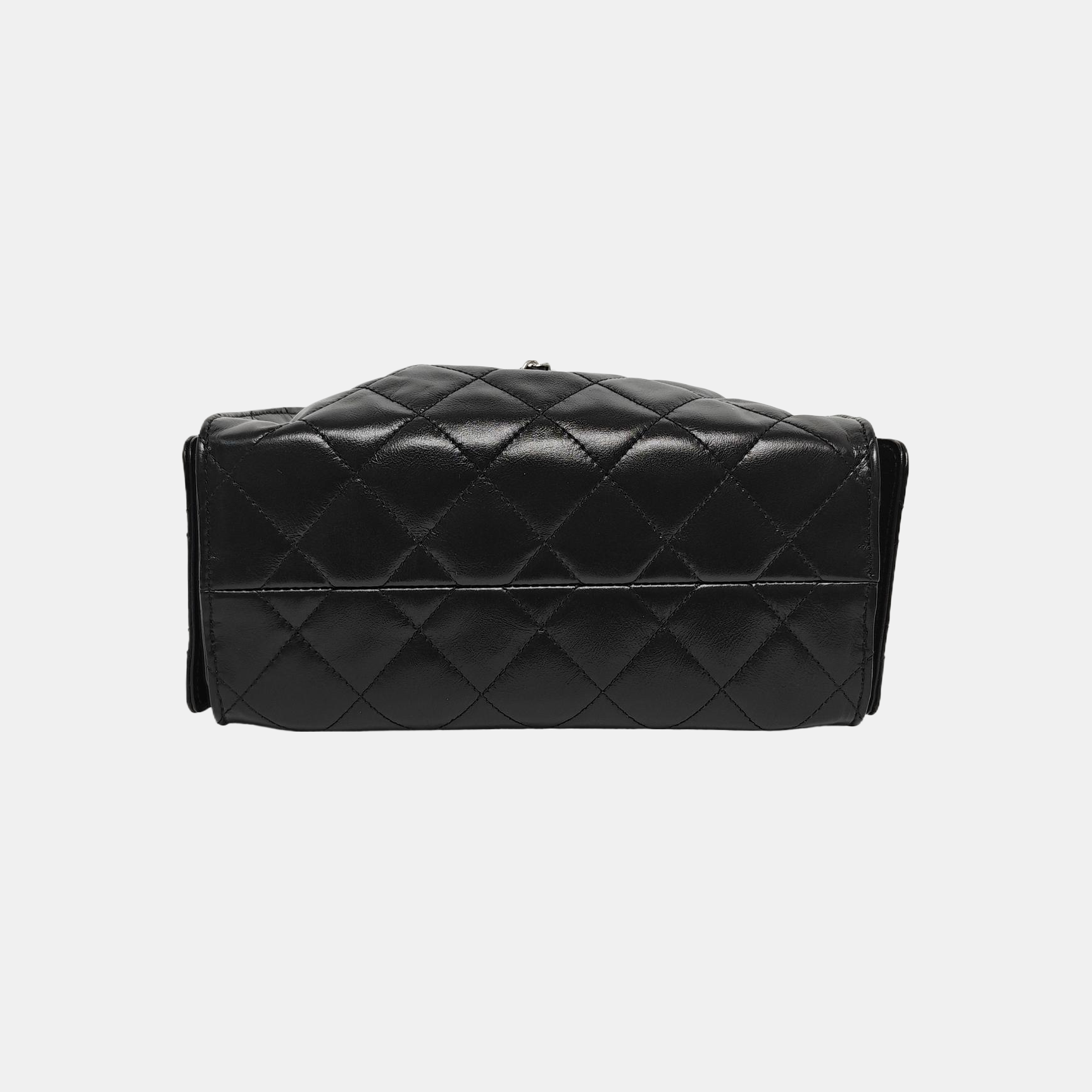 CHANEL 25 Quilted Calfskin Black