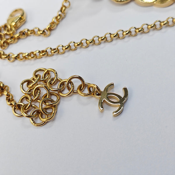 Authenticated pre-owned  Gold Tone Metal Gold Necklace - Necklace at Looply