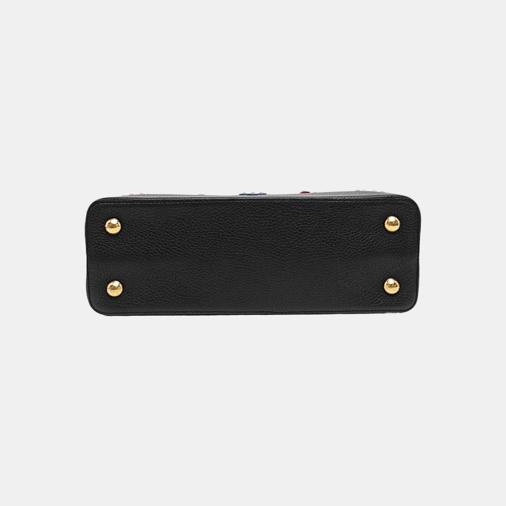Authenticated pre-owned  CAPUCINES MM Calfskin Black - Shoulder Bag at Looply