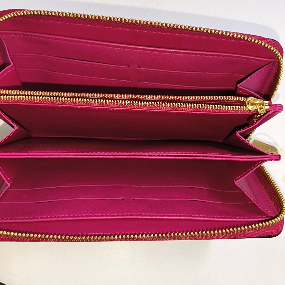 ZIPPY Patent Leather Red Wallet