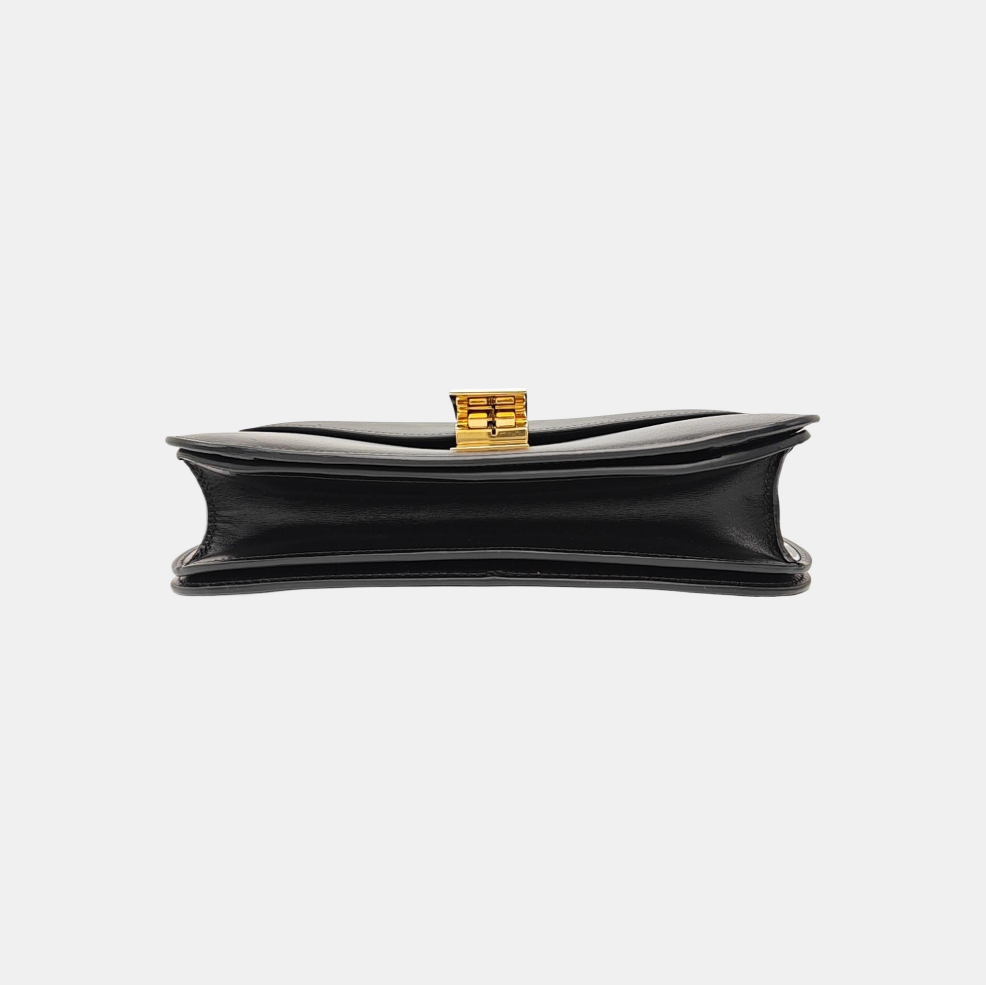 CLASSIC BOX Medium Calfskin Black