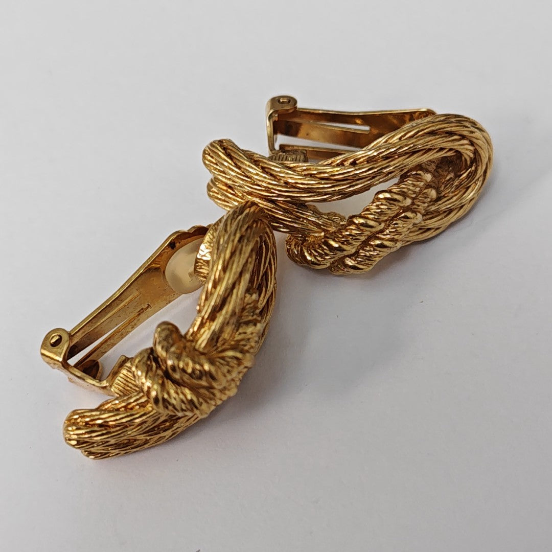 Twist Round Metal Gold Clip On Earrings