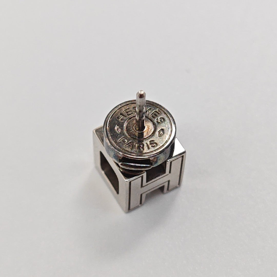 Cage D'h Metal Silver Stud Earrings